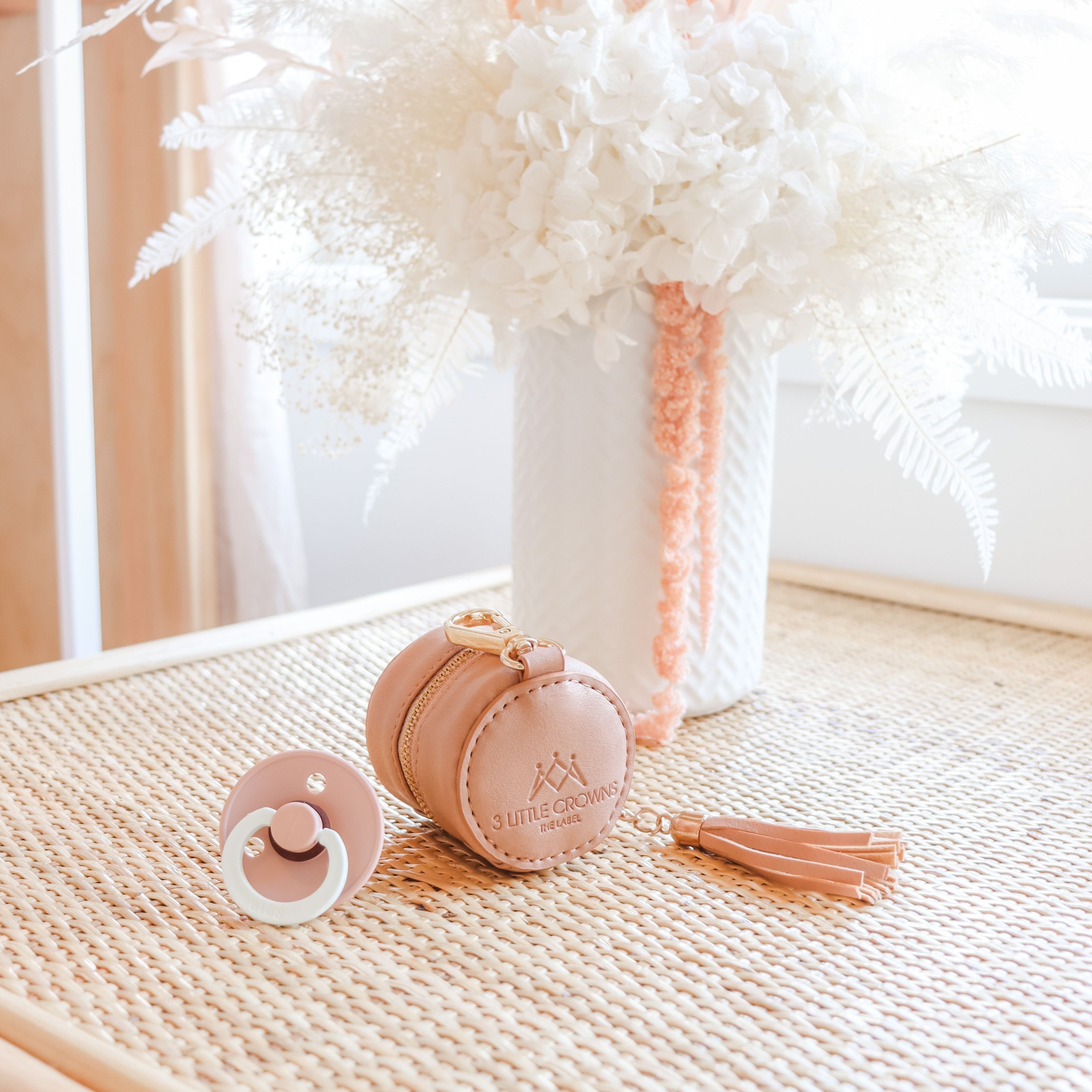 3 little crowns dummy case