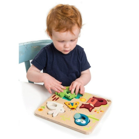 Stimulate your child's senses with this fun toy, perfect for babies 18 months old or older. Your baby will be entertained by touching, feeling, and exploring all day long. This is also a great way to introduce language skills as they learn about what each animal is called. You can even use it in the bathtub because it's completely waterproof. It's easy to clean up after too - just wipe down with soap and water or throw in the dishwasher when you want a deeper clean.