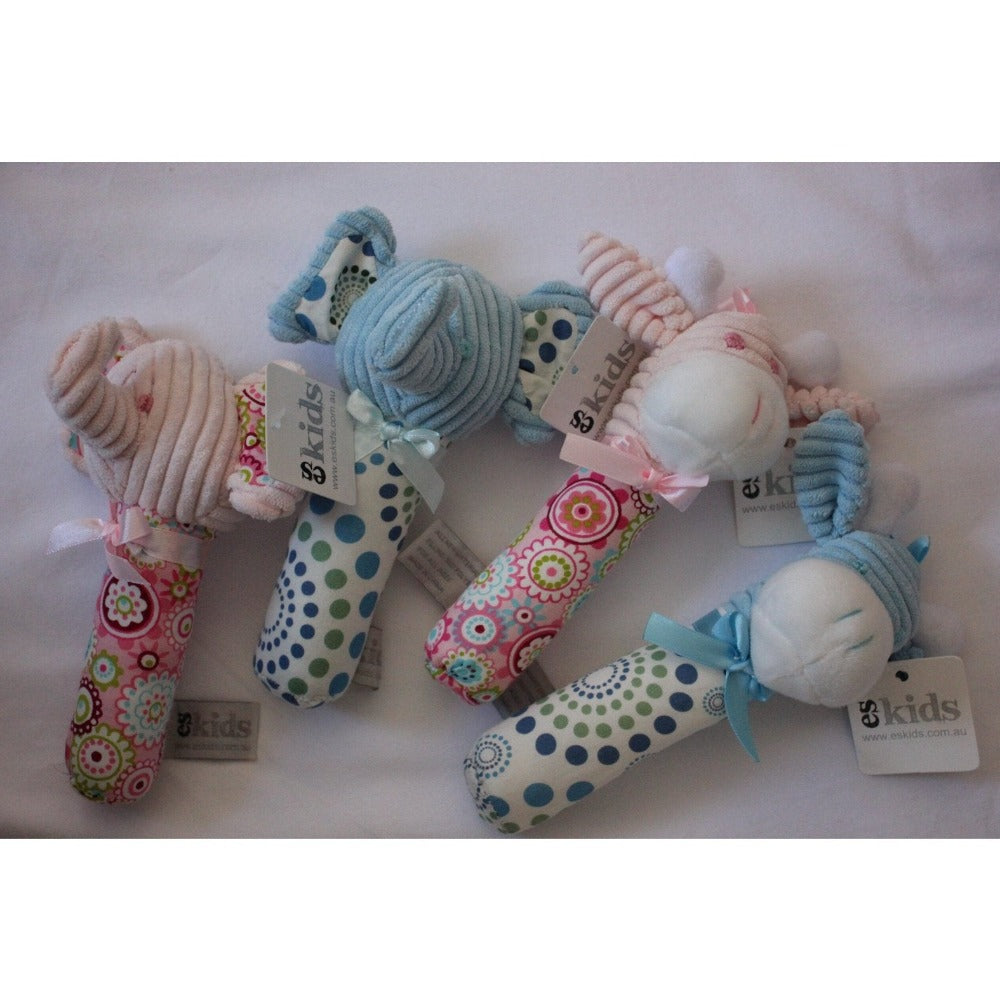 Our Stick Squeaker Giraffe are small and safe for tiny little hands, these squeakers will keep baby entertained for hours. The bright colours, cute appearance and pleasing sound captures your babies&